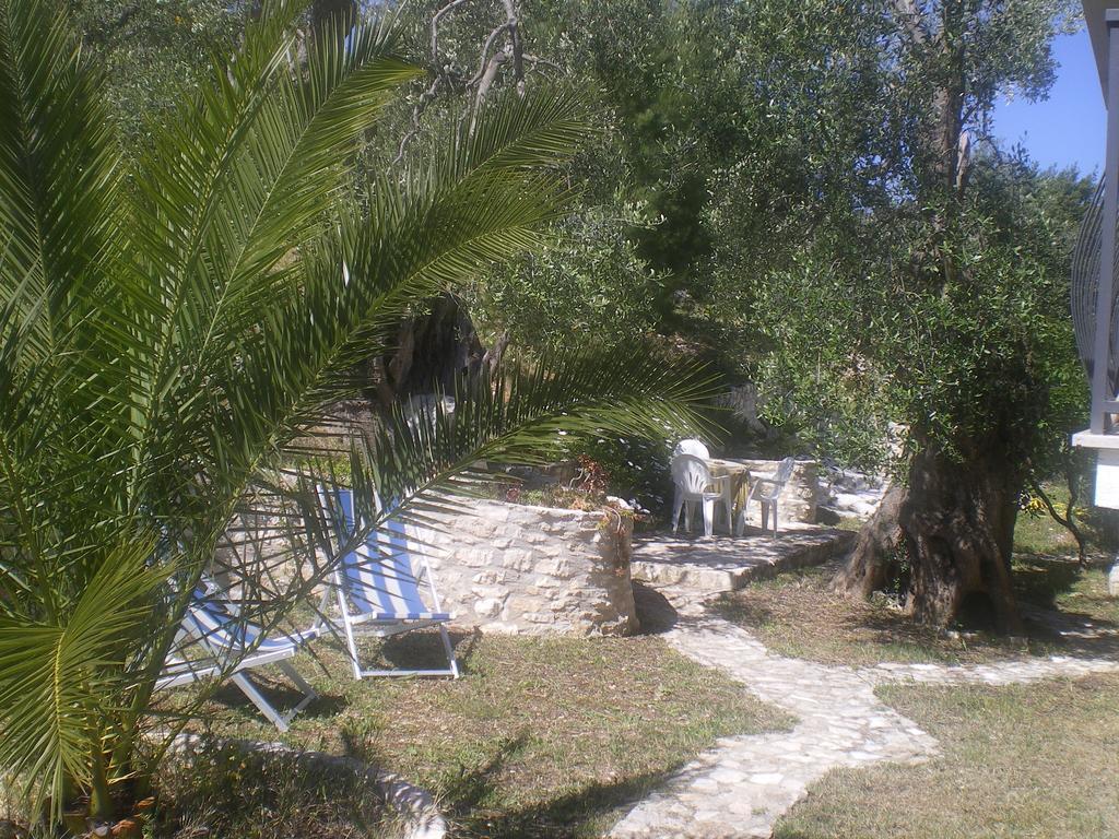Azienda Agricola B&B Macchiaria Vieste Luaran gambar